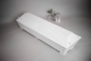 Tygdraperad begravningskista traditionell vit